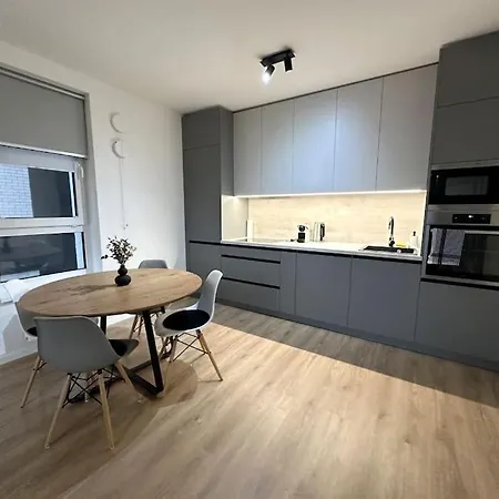 New Near Tipos Arena, Free Parking, Danubius One Building ブラチスラヴァ