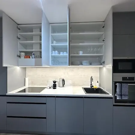 New Near Tipos Arena, Free Parking, Danubius One Building アパート *