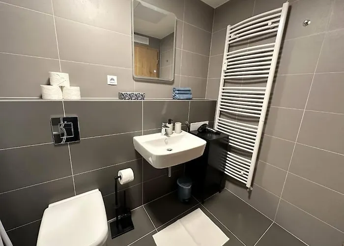 New Near Tipos Arena, Free Parking, Danubius One Building Apartmán *