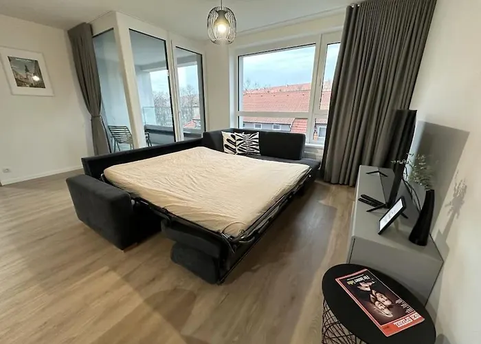 New Near Tipos Arena, Free Parking, Danubius One Building *