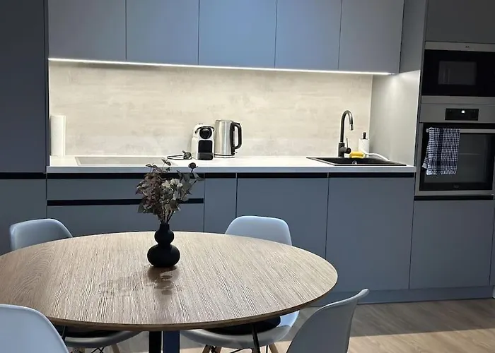 New Near Tipos Arena, Free Parking, Danubius One Building Apartmán