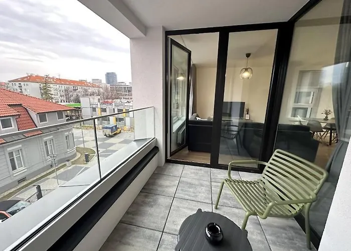 New Near Tipos Arena, Free Parking, Danubius One Building 公寓 *