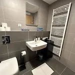 New Near Tipos Arena, Free Parking, Danubius One Building Apartmán *