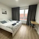 New Near Tipos Arena, Free Parking, Danubius One Building Apartmán *