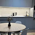 New Near Tipos Arena, Free Parking, Danubius One Building Apartmán