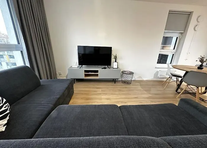 Apartment New Near Tipos Arena, Free Parking, Danubius One Building *