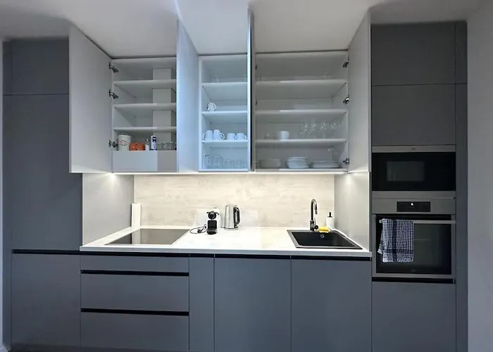 New Near Tipos Arena, Free Parking, Danubius One Building Appartement *