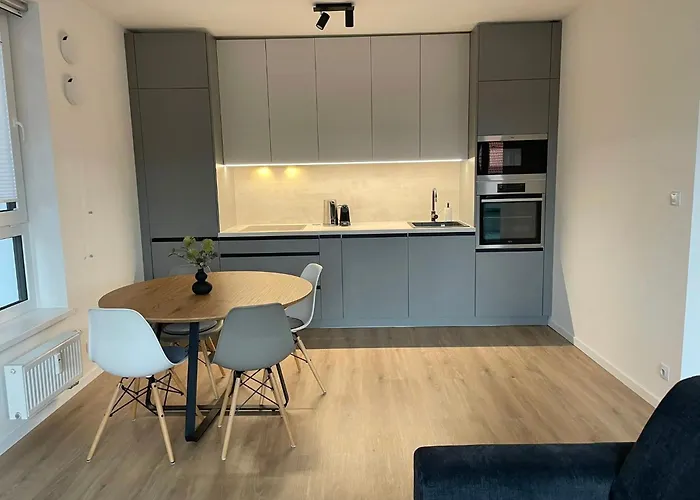 New Near Tipos Arena, Free Parking, Danubius One Building Appartement